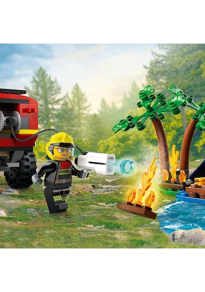 LEGO® City 4x4 Kurtarma Botlu İtfaiye Kamyonu 60412 5+ Yaratıcı Oyuncak Yapım Seti - 301 Parça
