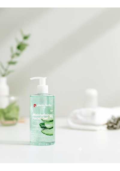 Moisturizing Facial Cleanser With Aloe Vera & Rosemary Extract-köpük Jel