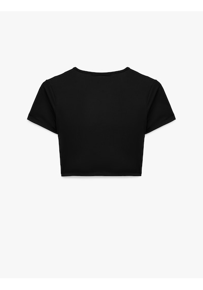 Koton Drape Detaylı Slim Fit Bisiklet Yaka Kısa Kollu Crop Tişört Siyah 6sak50066pk