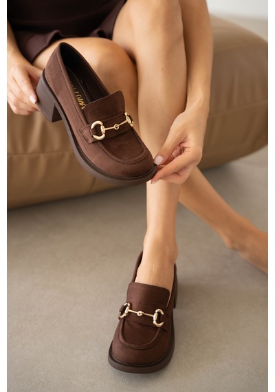 Selin Shoes Hily Gold Aksesuar Detay Kadın Loafer- Kahve Süet Kahverengi