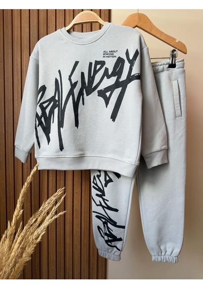 Erkek Çocuk Pamuklu Graffiti Baskılı Sweatshirt Ve Eşofman Alt Takım Gri Erkek Çocuk Pamuklu Graffiti Baskılı Sweatshirt Ve Eşofman Alt Takım Gri