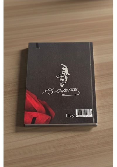Atatürk Tarihsiz Ajanda Kuşe Kapak Beyaz 1 Adet Atatürk Modalist Çizgili Defter Lastikli 14x20 Cm Günlük Planlayıcı