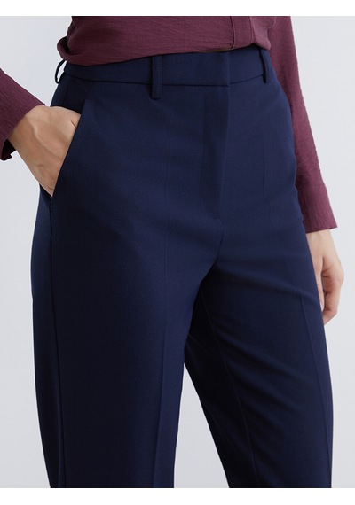 Lcwaıkıkı Classic Lacivert Standart Fit Kadın Pantolon