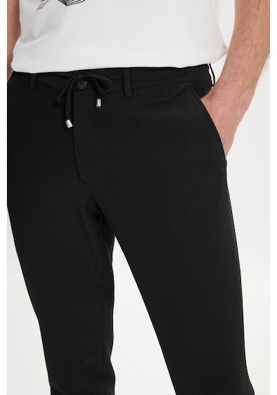AC&Co / Altınyıldız Classics Erkek Sıyah Slim Fit Dar Kesim Beli Bağlamalı Yan Cep Gofre Desenli Pantolon Siyah
