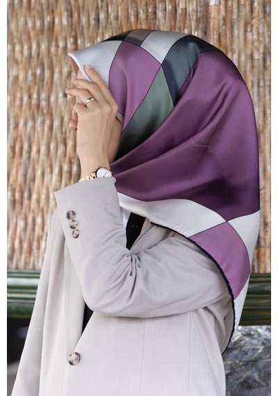 Vissona %100 Twill İpek Geometrik Desenli Gül Kurusu - Haki Renkli 90x90 Eşarp Dikim Şekli : El Dikişi Çok Renkli
