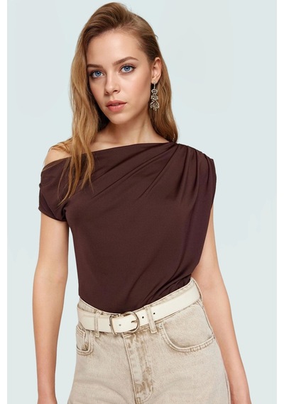Frm Regular Kalıp Polyester Bluz Yazlık Şıklık Seçkin Malzeme Kahverengi