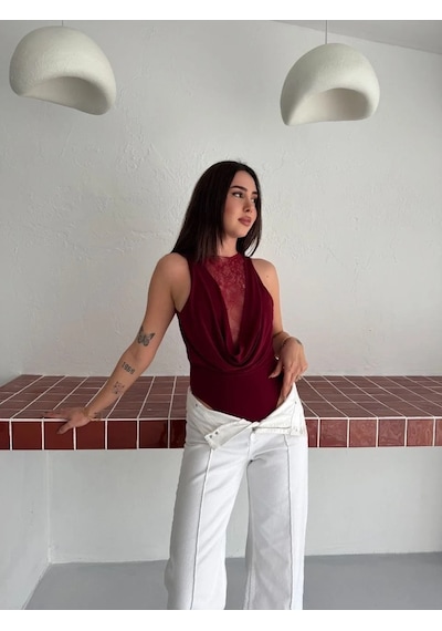 MzpKartan Kadın Dantel Detaylı Derin Dekolte Body Şık Kolsuz Yazlık Bodysuit - Bordo MzpKartan Kadın Dantel Detaylı Derin Dekolte Body Şık Kolsuz Yazlık Bodysuit - Bordo