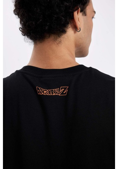DeFacto %100 Pamuk Dragon Ball Loose Fit Bisiklet Yaka Sırt Baskılı Kısa Kollu Tişört C6526AX24AUBK81