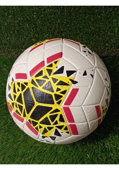 Halı Saha Futbol Topu Beyaz