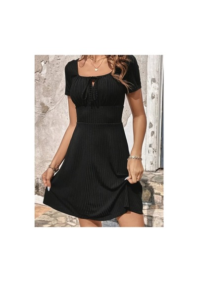 Butik İstanbul Kadın Kısa Kollu Kare Yakalı Bağcıklı Kaşkorse Elbise Siyah