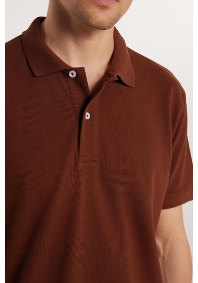 Tudors Erkek Regular Fit Klasik Kesim Pamuklu Yumuşak Dokulu Serin Tutan Kumaş Düz Kahverengi Polo Yaka Tişört-34951 Kahverengi Tudors Erkek Regular Fit Klasik Kesim Pamuklu Yumuşak Dokulu Serin Tutan Kumaş Düz Kahverengi Polo Yaka Tişört-34951 Kahverengi