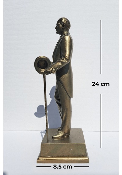 Şapkalı Atatürk Heykeli Biblo - Büyük Boy