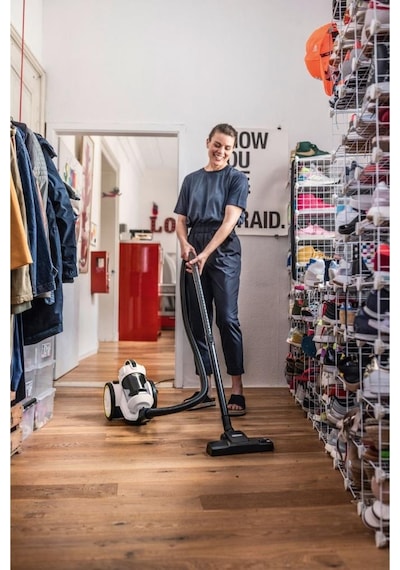 Karcher VC 3 700 W Toz Torbasız Elektrikli Süpürge