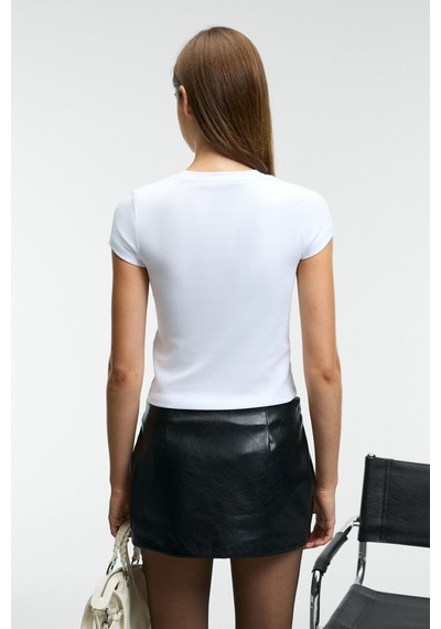ETHIQUET ZEFIRA Kadın Bisiklet Yaka Kısa Kollu Önü Boncuk İşleme Detaylı Slim Beyaz T-Shirt
