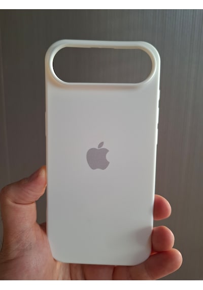 Apple Uyumlu iPhone 17 Air Logolu İçi Kadife Silikon Lansman Kılıf Beyaz