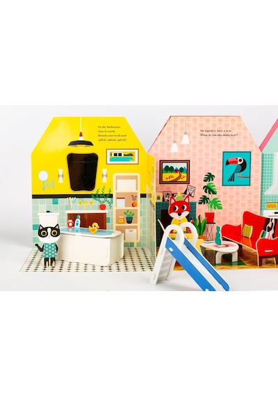 Nosy Crow - Fold-out + Play: Doll's House