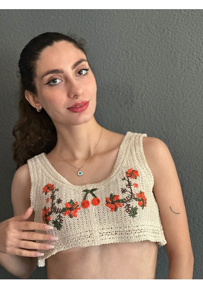 Gönülden Tasarım Triko Kirazlı Nakış İşleme Kadın Crop Renkli