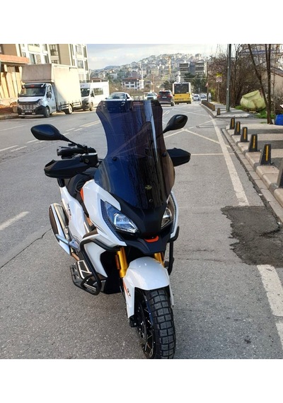 Motocam Peugeot Xp 400 Ön Cam 2023-2026 Model 61cm Siyah Renkli 4mm Orta Boylu