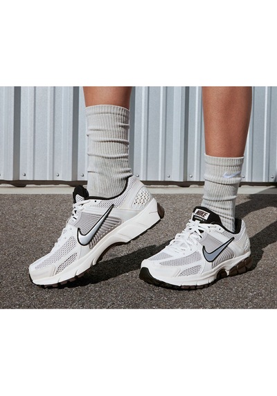 Nike Kadın Günlük Ayakkabı W Zoom Vomero 5 Fj2028-001 Krem - 658773639 Krem