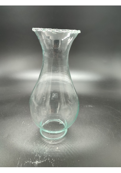 Tırtıklı Klasik Gaz Lambası Camı.şeffaf Renkte Alt Yuva Çapı:5.00 Cm-h:17.00 Cm Şeffaf Renkte