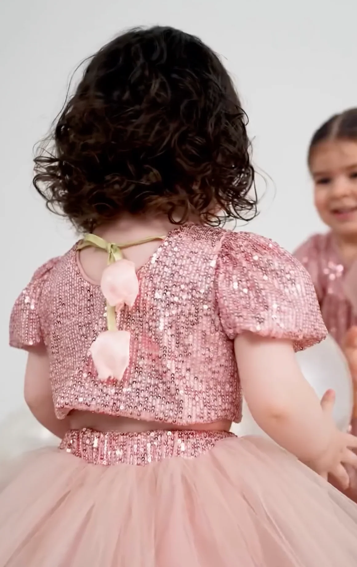 Momercy Lale Detay Tütü Etek Ve Pullu Payetli Kız Çocuk Parti Elbisesi Pembe