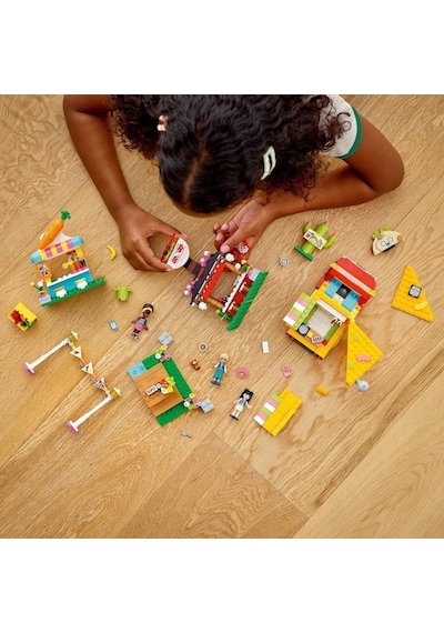 LEGO® Friends 41701 Sokak Lezzetleri Pazarı 592 Parça