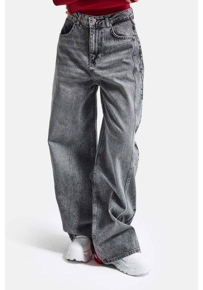 Itsbasic Kadın Gri Renk 4s6-13 Mega Baggy Fit Paça Ve Cep Detaylı Özel Tasarım Denim Jean