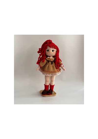El Örgüsü Amigurumi Bebek Kızıl Saçlı Tarçın Rengi Elbiseli Oyuncak 41cm Kırmızı