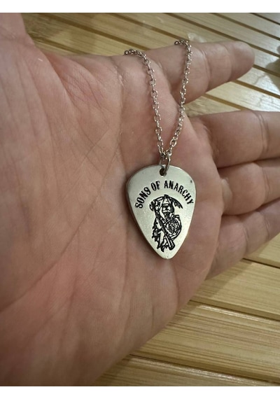 Sons Of Anarchy Dizi Temalı Pena Şeklinde Çift Taraflı Rock İşaretli Unisex Metal Kolye Çok renkli
