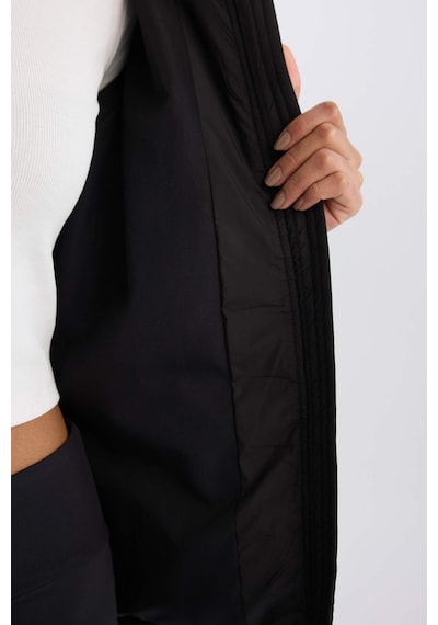 DeFactoFit Su İtici Regular Fit Kapüşonlu Fermuarlı Mont D6085AX25SPBK81 Siyah