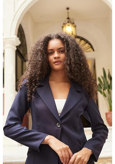 Kadın Yakalı Cep Kapaklı Uzun Kol Bele Oturan Hafif Esnek Kumaş Blazer Ceket-lacivert Lacivert Kadın Yakalı Cep Kapaklı Uzun Kol Bele Oturan Hafif Esnek Kumaş Blazer Ceket-lacivert Lacivert
