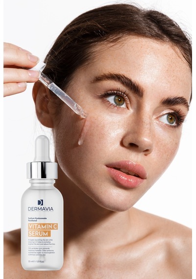 Dermavia Aydınlatıcı Leke Karşıtı Vitamin C Serumu 30 Ml Parlak Dayanıklı Görünüm