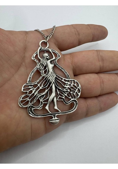 Kelebek Kanatlı Dans Eden Peri Kolyesi Zarif Ve Ruhsal Sembol Unisex Takı Çok renkli
