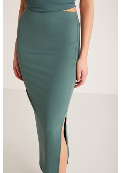 Ethıquet Madıson Kadın Slim Fit Dar Kesim Vücuda Oturan Yırtmaç Detaylı Beli Lastikli Örme Yeşil Ete