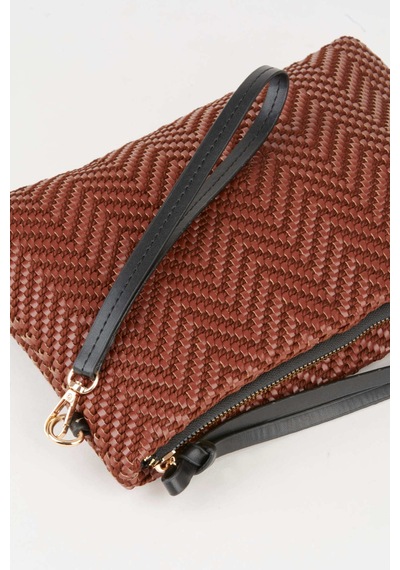 Vivaq Kadın Bellis Balık Sırtı Açık Kahve Astarlı Bilek Askılı Portföy El Ve Clutch Çanta Kahverengi