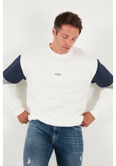 Buratti Pamuklu Relaxed Fit Bisiklet Yaka Şardonlu Renk Bloklu Erkek Sweat 5905298T Ekru Buratti Pamuklu Relaxed Fit Bisiklet Yaka Şardonlu Renk Bloklu Erkek Sweat 5905298T Ekru