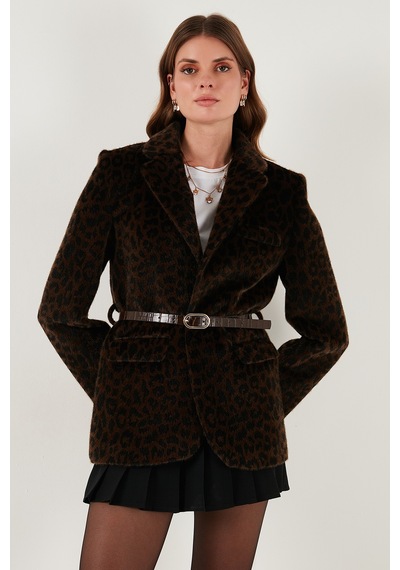 Lela Leopar Desenli Regular Fit Kemer Detaylı Peluş Dokulu Blazer Bayan Ceket 6839614 Kahve Lela Leopar Desenli Regular Fit Kemer Detaylı Peluş Dokulu Blazer Bayan Ceket 6839614 Kahve