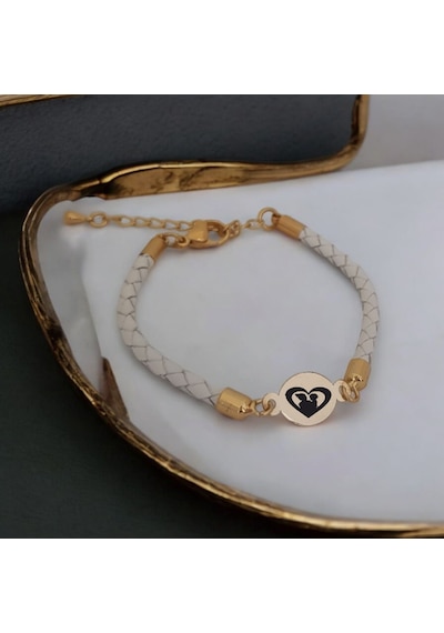 Anne Sevgisi Temalı Oval Motifli 14 Ayar Altın Plakalı Doğal Beyaz Derili Hediye Bileklik-529sembol Anne Sevgisi Anne Sevgisi Temalı Oval Motifli 14 Ayar Altın Plakalı Doğal Beyaz Derili Hediye Bileklik-529sembol Anne Sevgisi