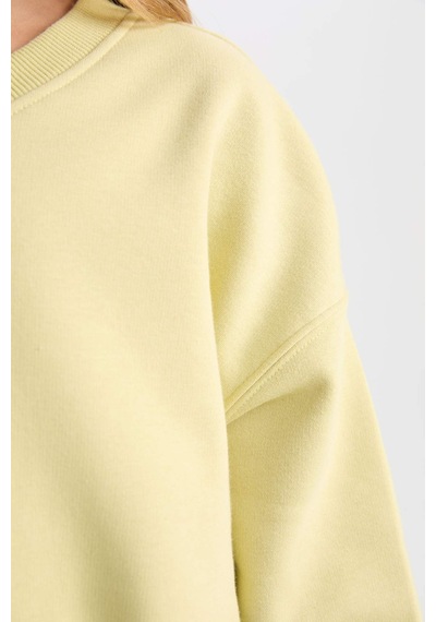 DeFacto Kız Çocuk Cropped Fit V Yaka Basic Düz Sweatshirt D7047A824WNGN659 Yeşil