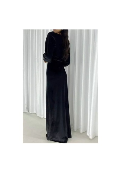 DefyModa Kadın Trend Model Kadife Kumaş Kare Yaka Yırtmaçlı Abiye Elbise Siyah