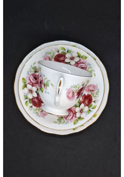 Bone China Vintage Çay Fincanı 3 Parça 200 Ml Kırmızı - Beyaz