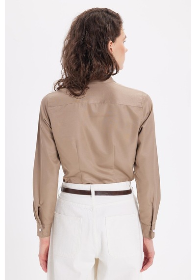 Tudors Kadın Slim Fit Dar Kesim Vucüda Oturan Uzun Kollu Gizli Düğme Detaylı Koyu Vizon Basic Gömlek-41568 Koyu Vizon