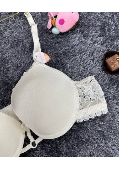 Günlük Kullanım Full Push-up Yanları Dantelli Önü Halka Detaylı S Beyaz