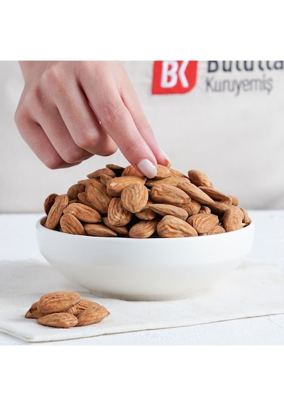 Bulutlar Kuruyemiş Badem Içi Kavrulmuş 100 Gr-tuzlu 100 G