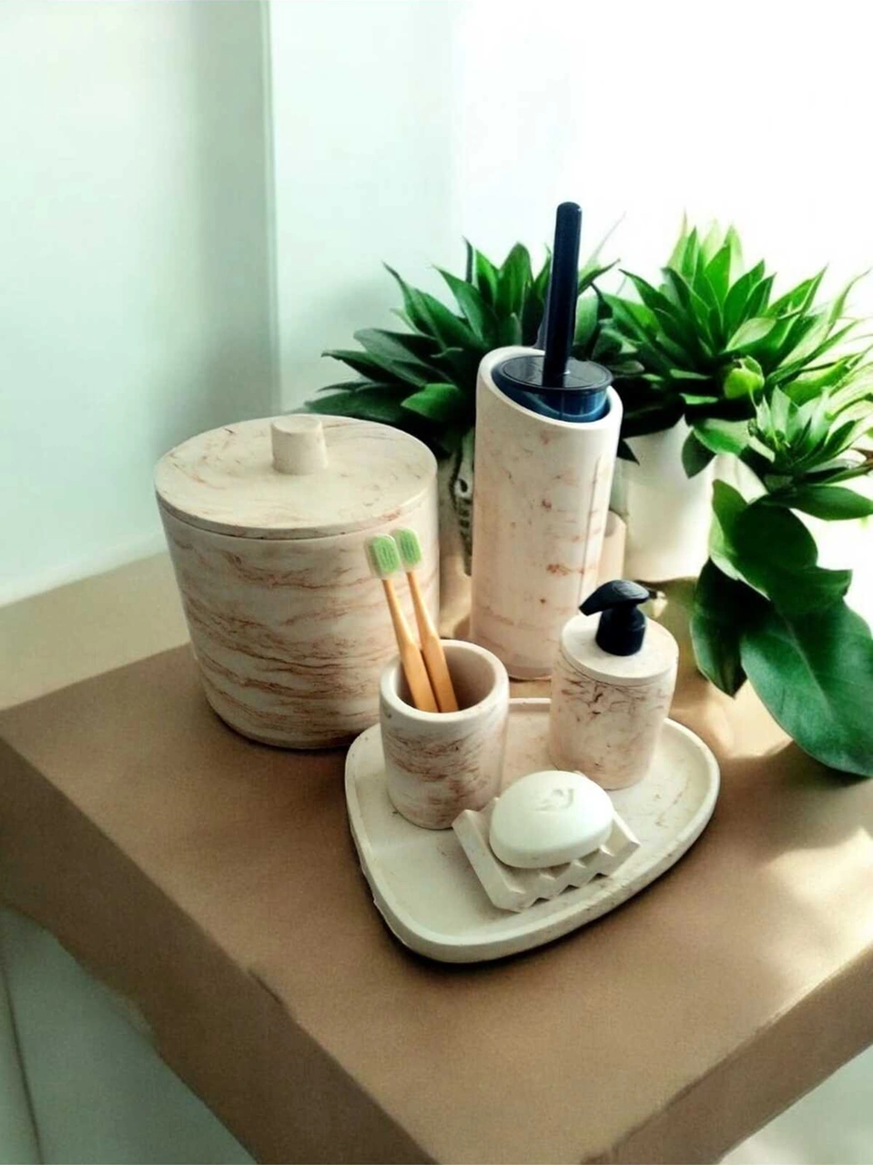 Bej Mermer Desen Tam Beton Banyo Seti,tuvalet Fırçası,çöp Kovası,katı,sıvı Sabunluk,tepsi Bej