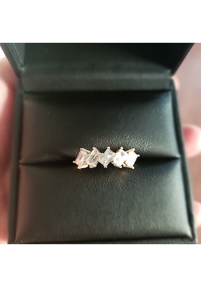 Beştaş Altın Yüzük Baget Taşlı 1,00 Karat Zirconia 317615851