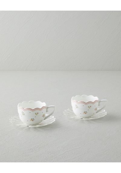 English Home Daisy Days New Bone China 4 Parça 2 Kişilik Cam Tabaklı Kahve Fincan Takımı 80 Ml Pembe - Yeşil English Home Daisy Days New Bone China 4 Parça 2 Kişilik Cam Tabaklı Kahve Fincan Takımı 80 Ml Pembe - Yeşil