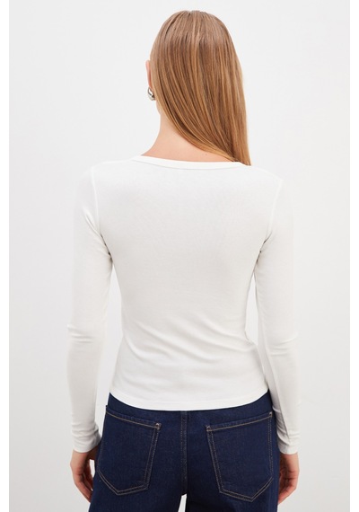 Fullamoda Önü Çıtçıtlı Ribanalı Slim Fit Bluz Ekru