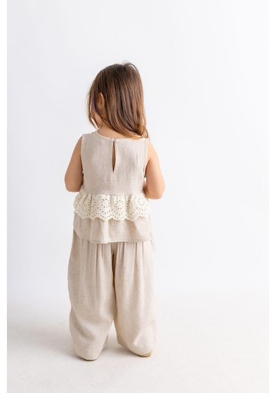 Oliventhekid Beli Tamtur Dantelli Kolsuz Keten Kız Çocuk Bluz Bej Bej