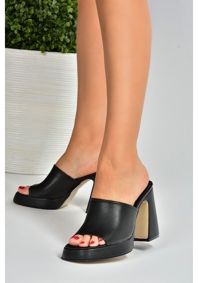 Fox Shoes Siyah Kalın Topuklu Kadın Terlik M404100409